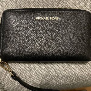 Michael kors black wristlet wallet